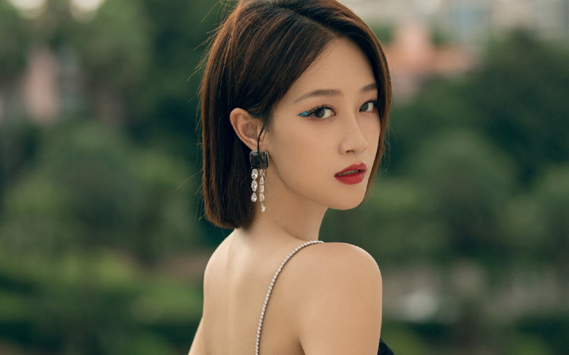 AYX体育官网-英超冠军冲刺：悬念持续升温！，英超 冠军