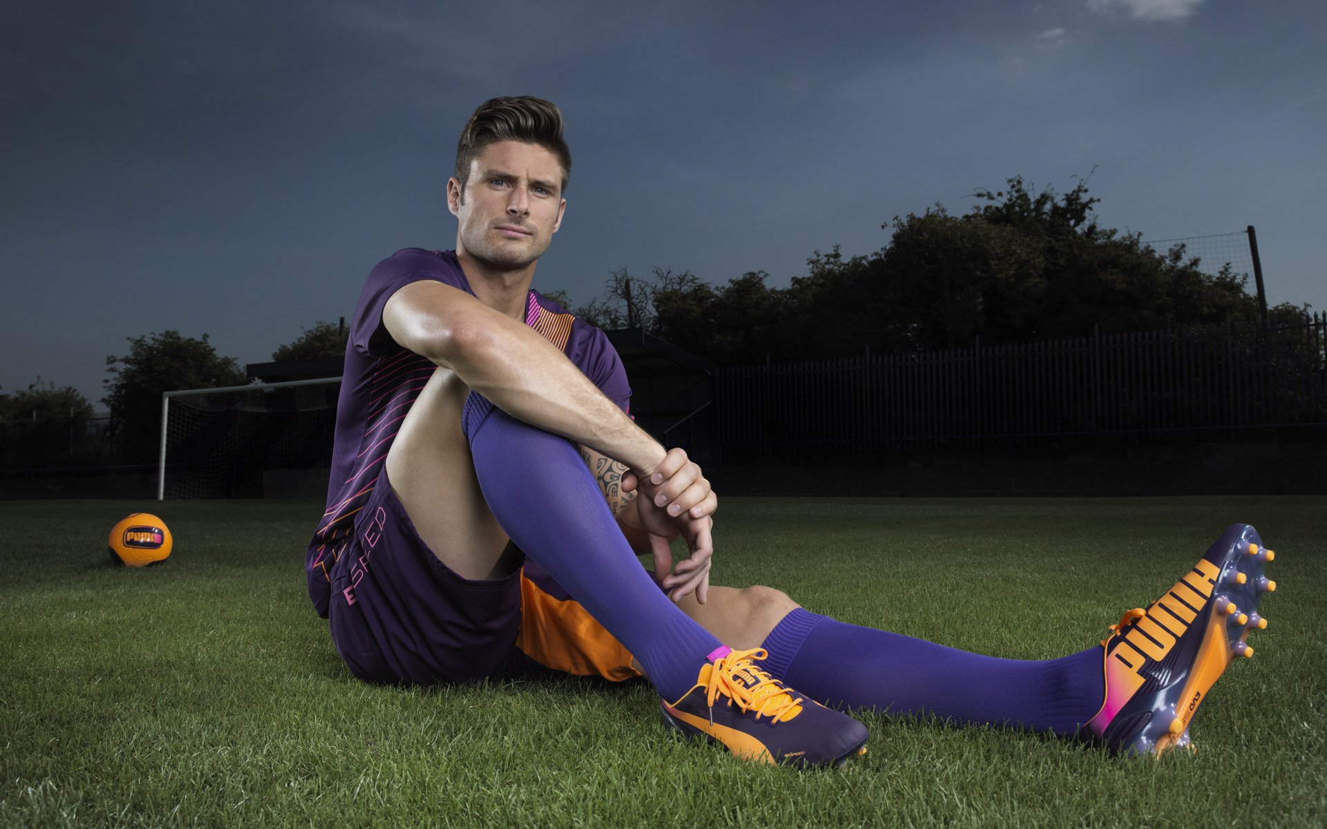 阿伦·斯密斯:凭借灵活的半场控制与视野,提升全黑队进攻效率